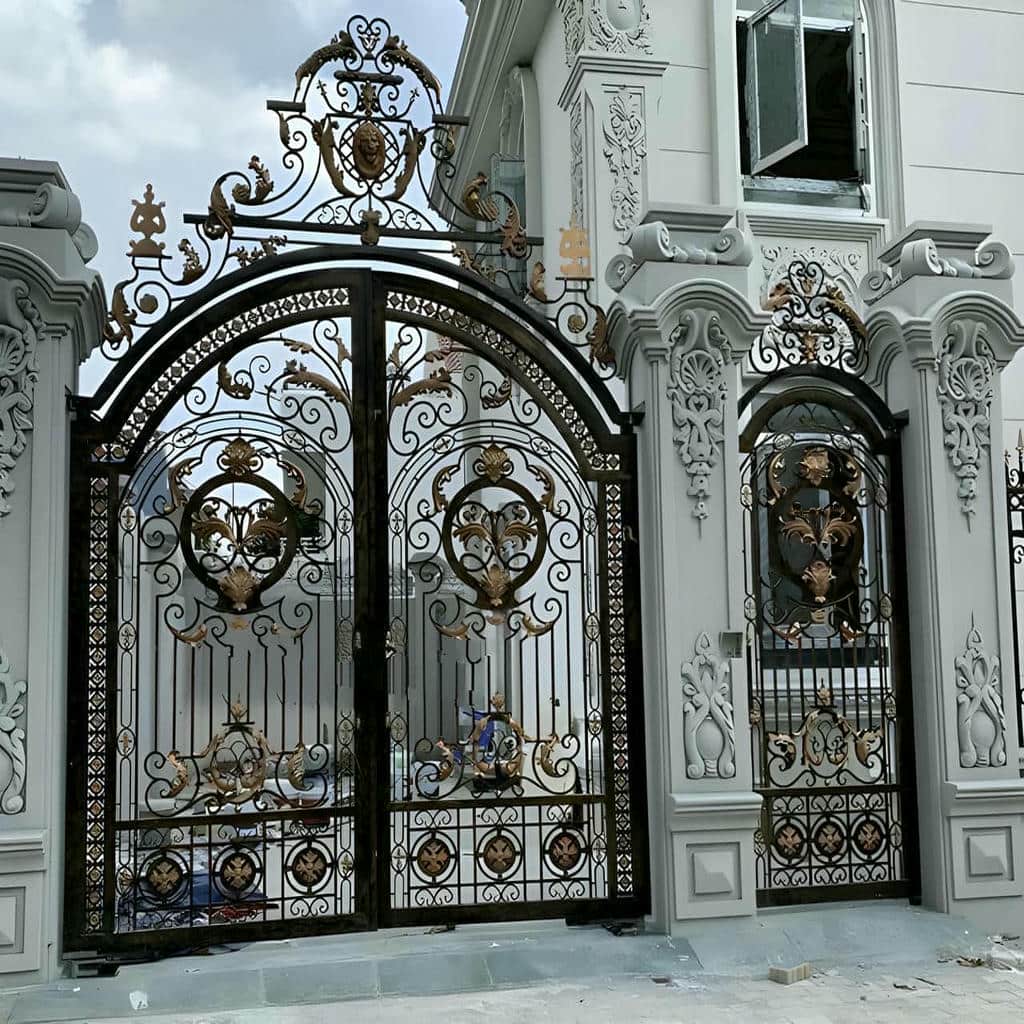 درب پارکینگ شاسی فلزی تقویت شده با طرح ساده مدرن