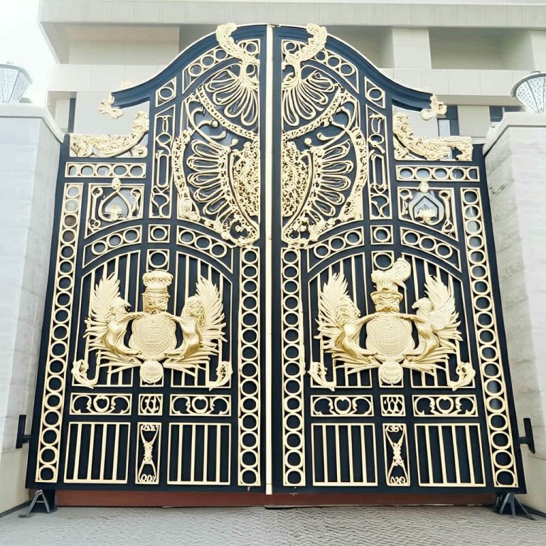 9 نمونه درب پارکینگ برش لیزری با طرح هندسی
