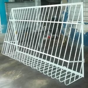 12 نمونه حفاظ پنجره مشکی طلایی نما