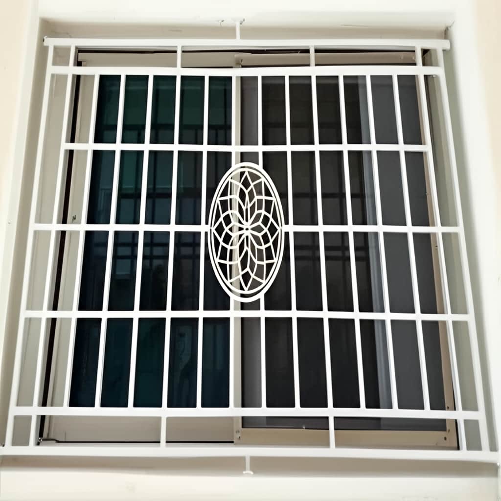 حفاظ پنجره ثابت با طراحی فرفورژه