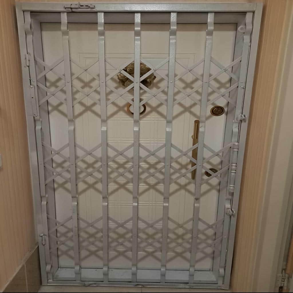 حفاظ ضربدری آکاردئونی با ریل مقاوم