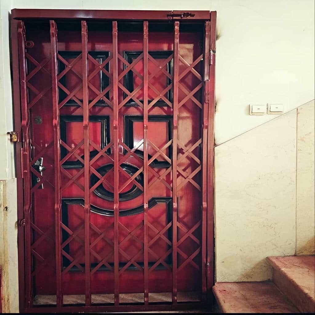 درب آکاردئونی ضد سرقت بدنه مقاوم