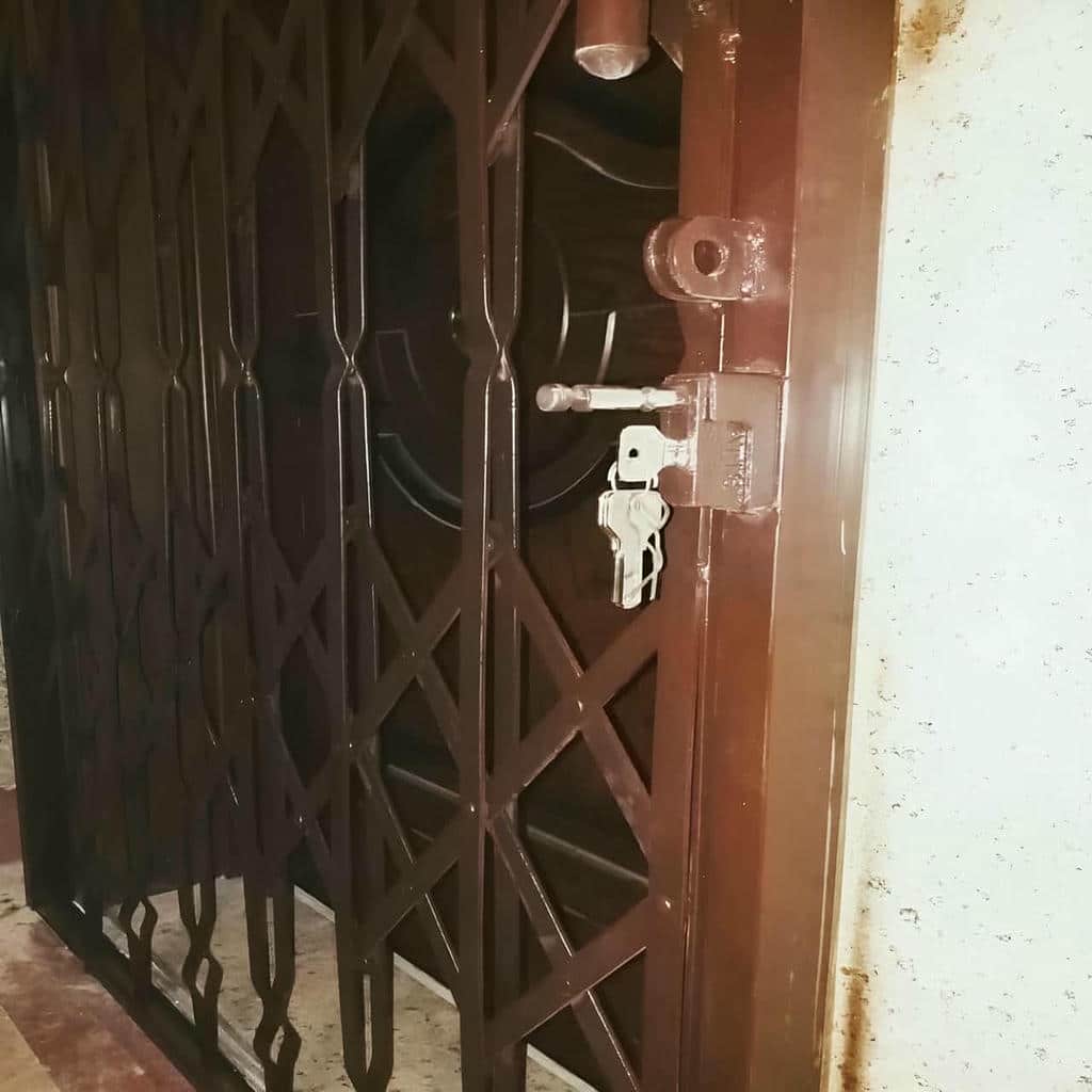 درب حفاظتی آپارتمان با پوشش مقاوم