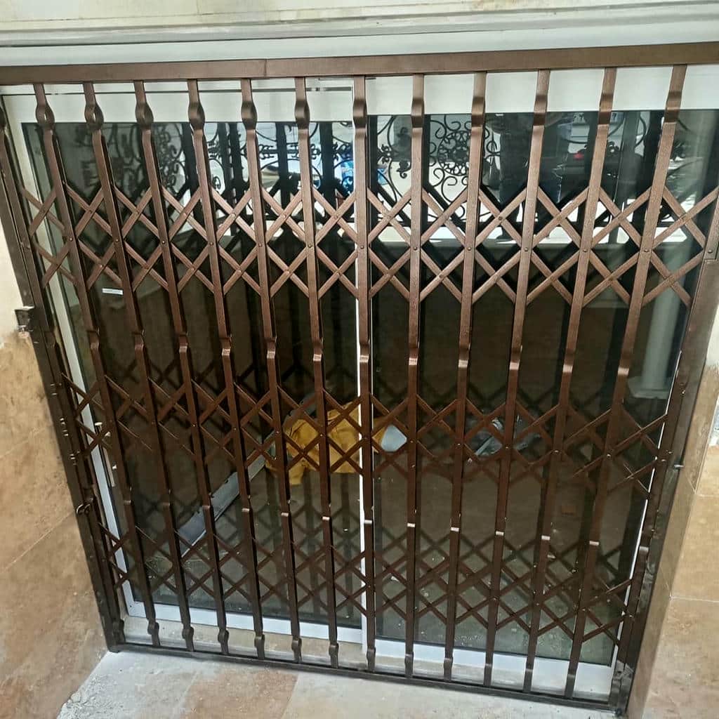 نرده آکاردئونی پروژه نوساز طراحی هماهنگ