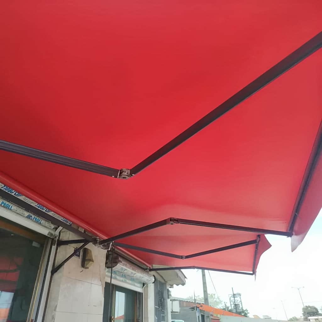 سایبان برقی هماهنگ با نمای ساختمان