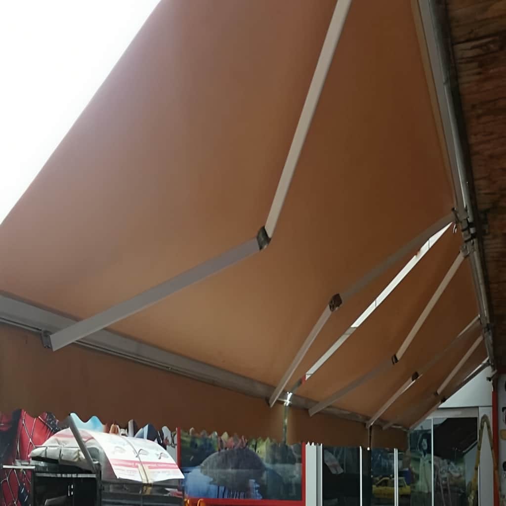 سایبان بالکن بازویی