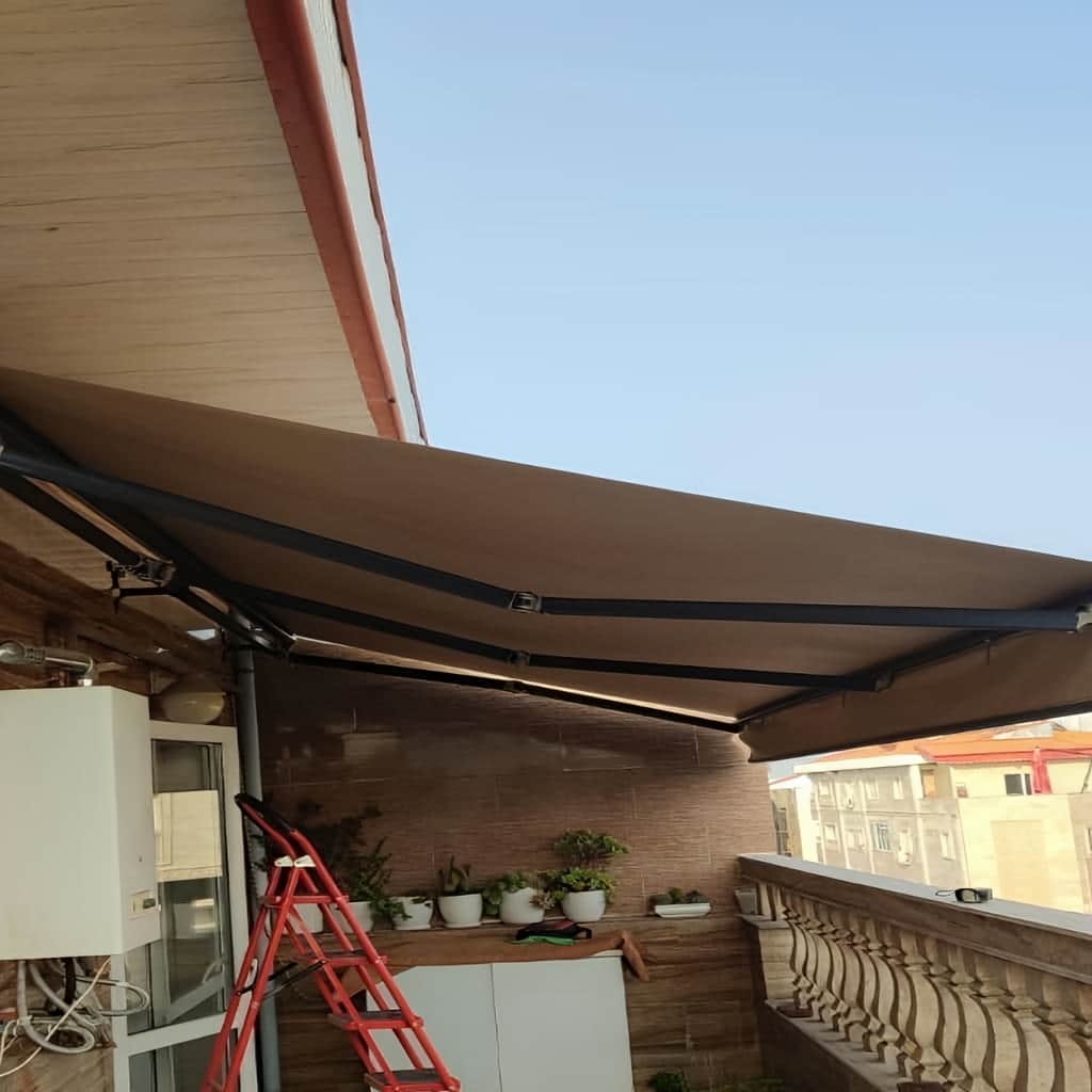 سایبان برقی با موتور کم صدا