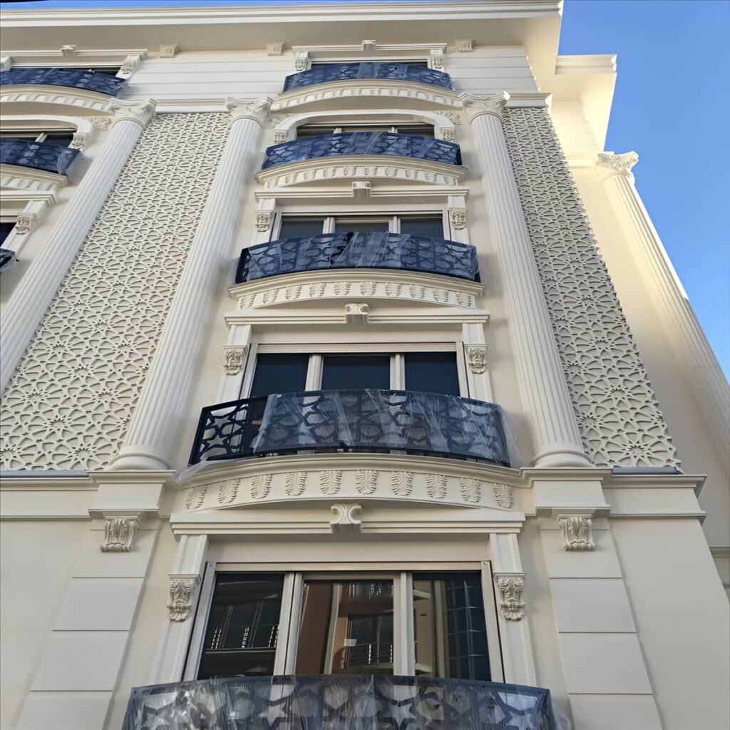 حفاظ تراس با قطعات فلزی با دوام