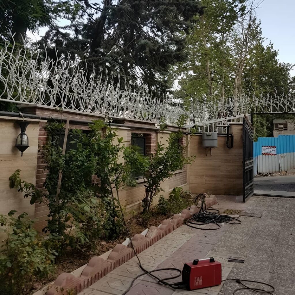 حفاظ شاخ گوزنی طرح f با شاخه های منظم