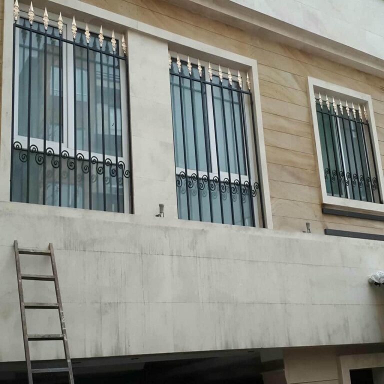 حفاظ پنجره گلنرده آهنی ساده