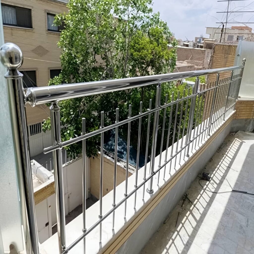 نرده آلومینیومی بالکن با پایه مقاوم