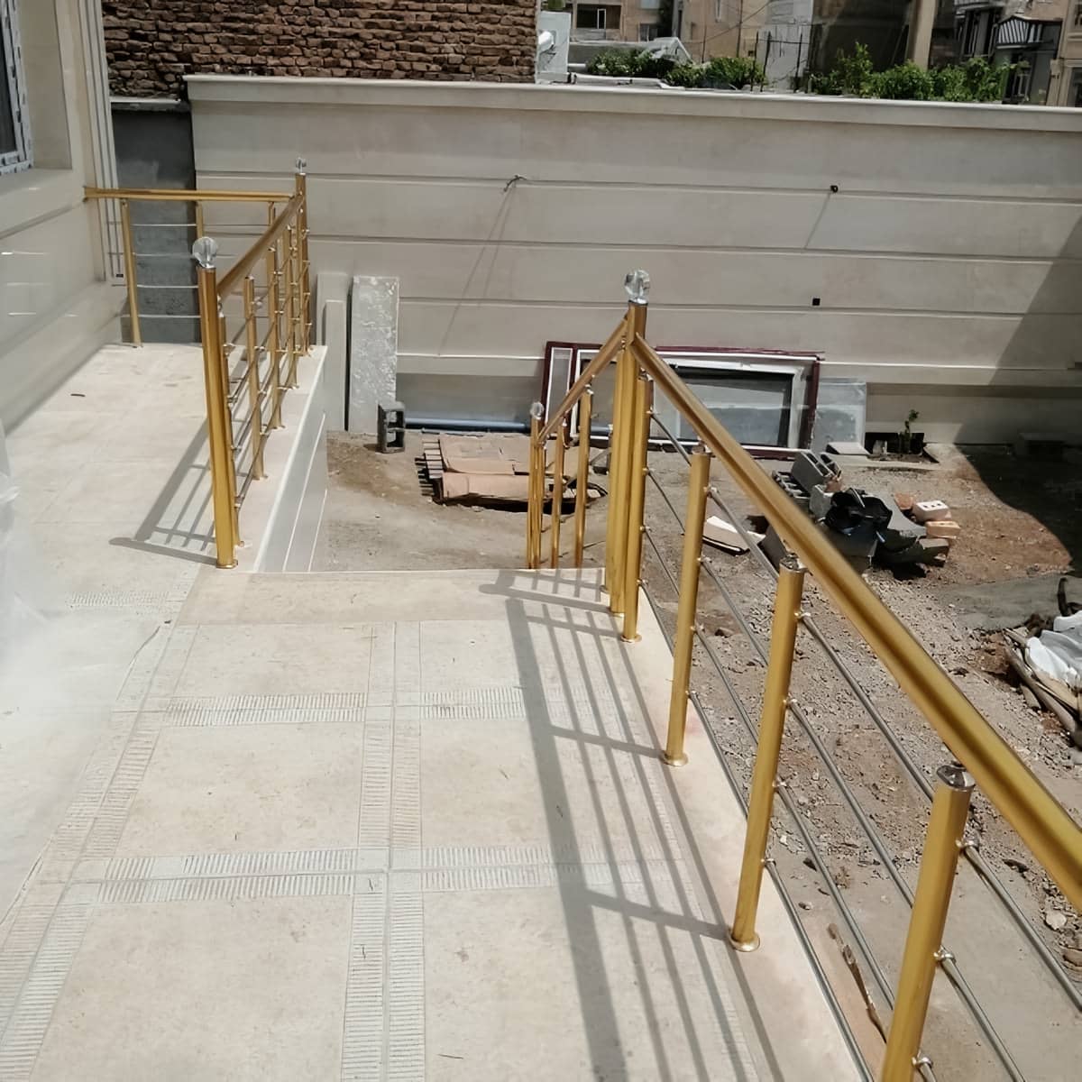 مرکز فروش و نصب نرده کلاسیک بالکن برای نگهداری و سرویس آسان