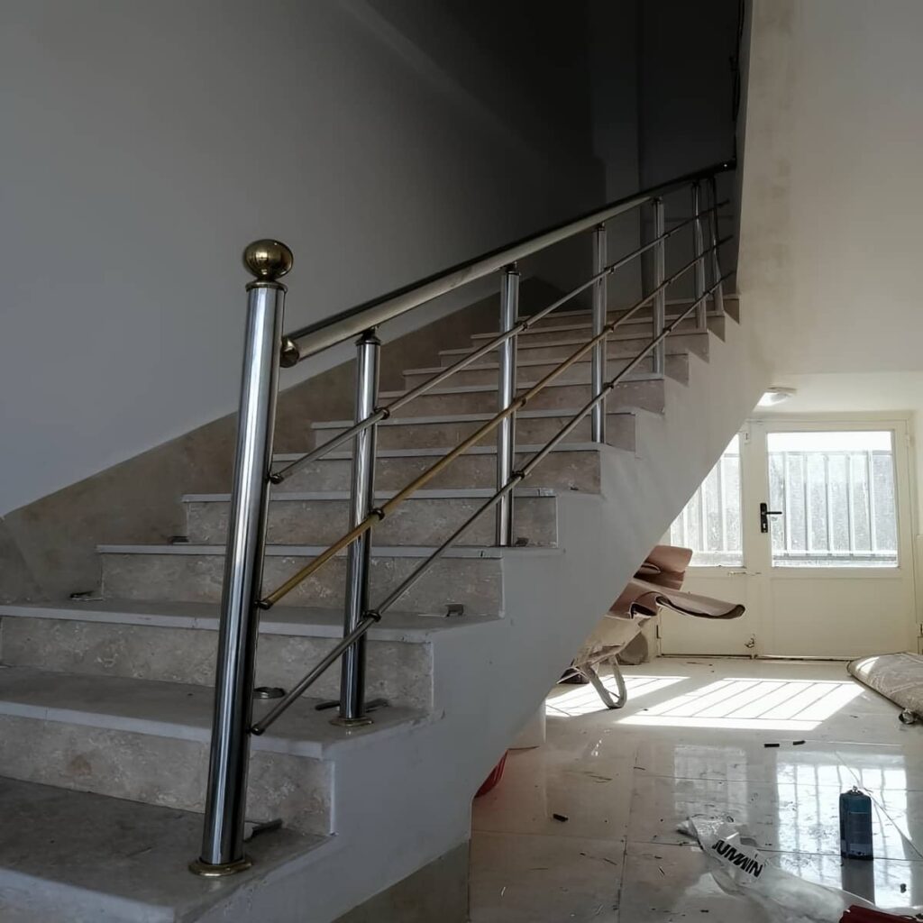 نرده استیل راه پله براق