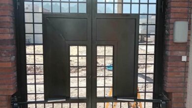 اپراتور درب پارکینگ رنگ مشکی هماهنگ با نما