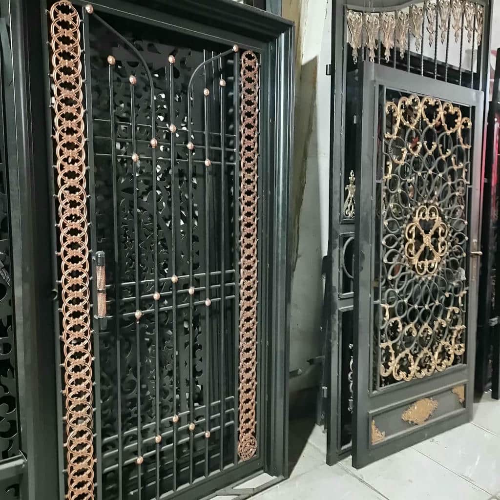 درب فلزی ورودی ساختمان