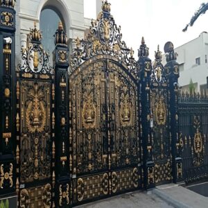 درب ویلایی فلزی ساده با بدنه مقاوم