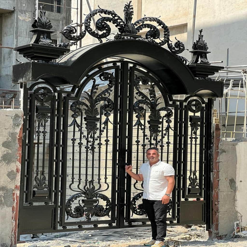 درب فرفورژه دو لنگه حیاط درب فرفورژه دو لنگه حیاط