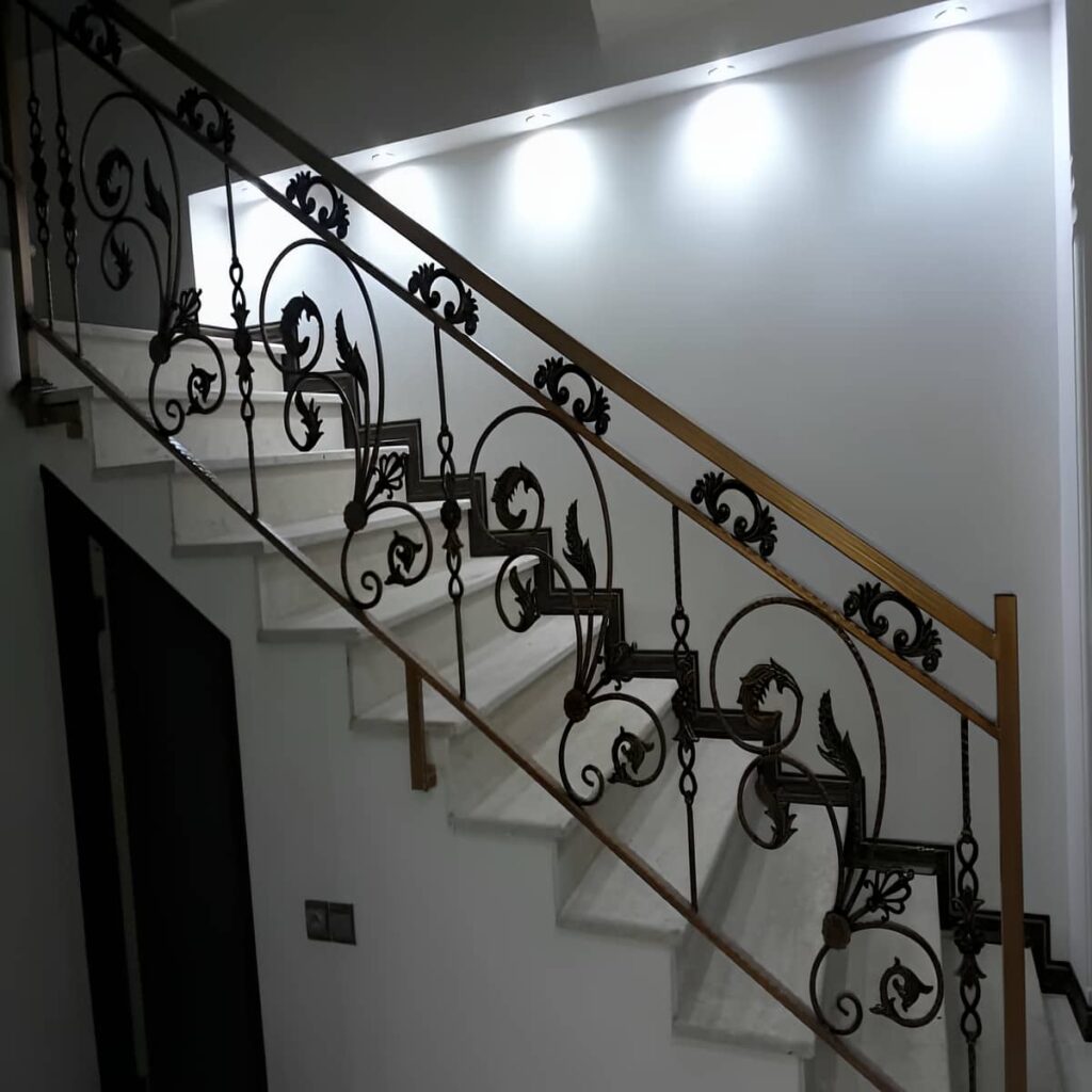 نرده فرفورژه بالکن مناسب تراس