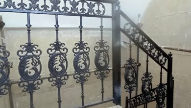 نرده بالکن آپارتمان طرح فرفورژه کلاسیک