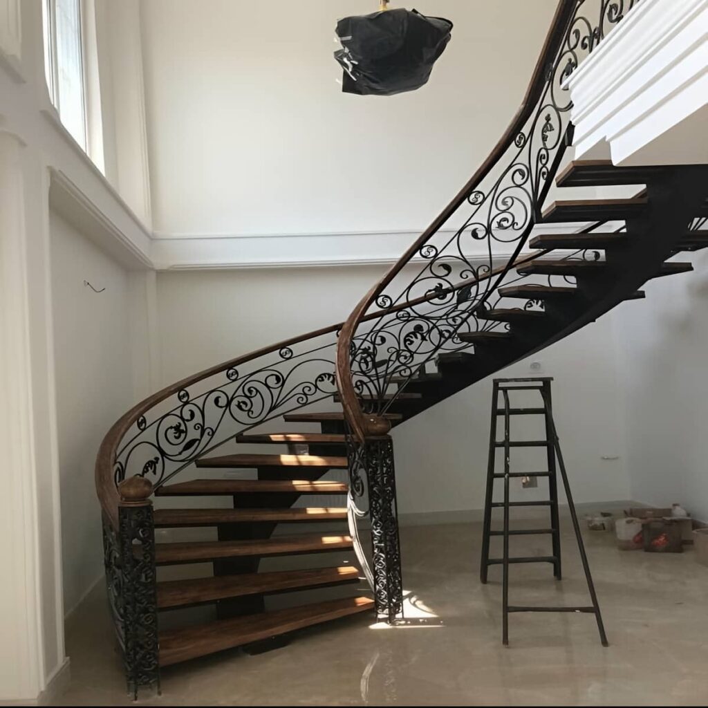 نرده فرفورژه راه پله ساختمان داخلی