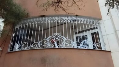 نرده مدرن بالکن فلزی با طراحی ساده