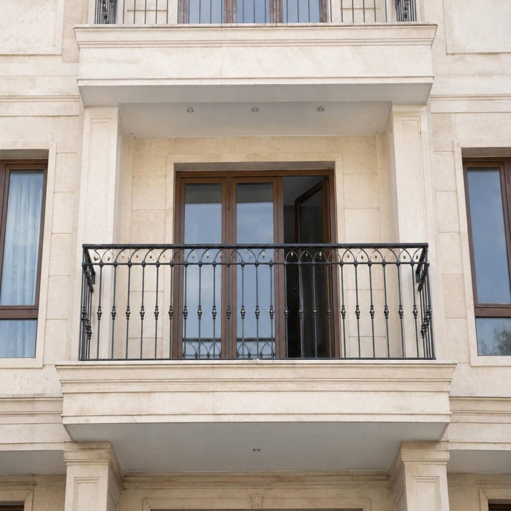 نرده بالکن آپارتمان متریال بادوام