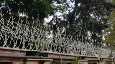 حفاظ روی دیوار فلزی مقاوم