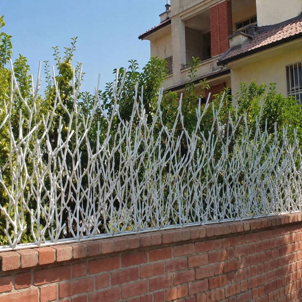 حفاظ دیوار سرنیزه ای فلزی در استان خراسان رضوی