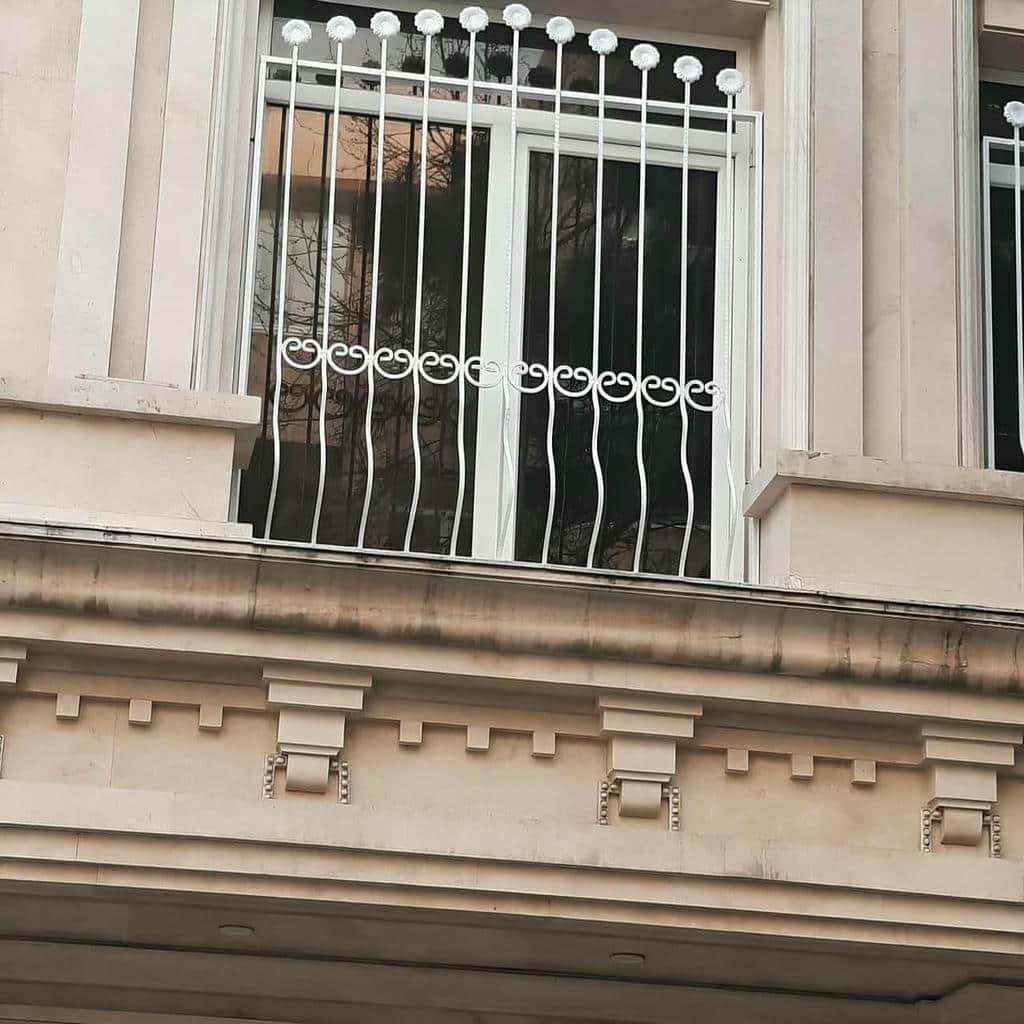 حفاظ پنجره سفارشی مشکی در بوشهر