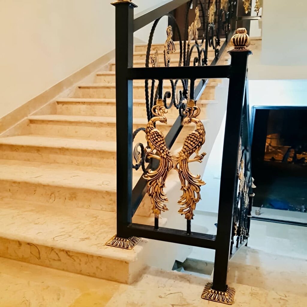 هندریل سفارشی برای فضای نیمه باز استان اصفهان