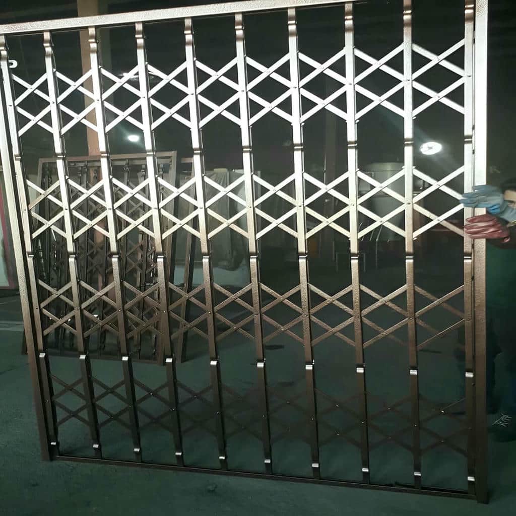 گارد درب منزل با قفل مرکزی و پروفیل فلزی