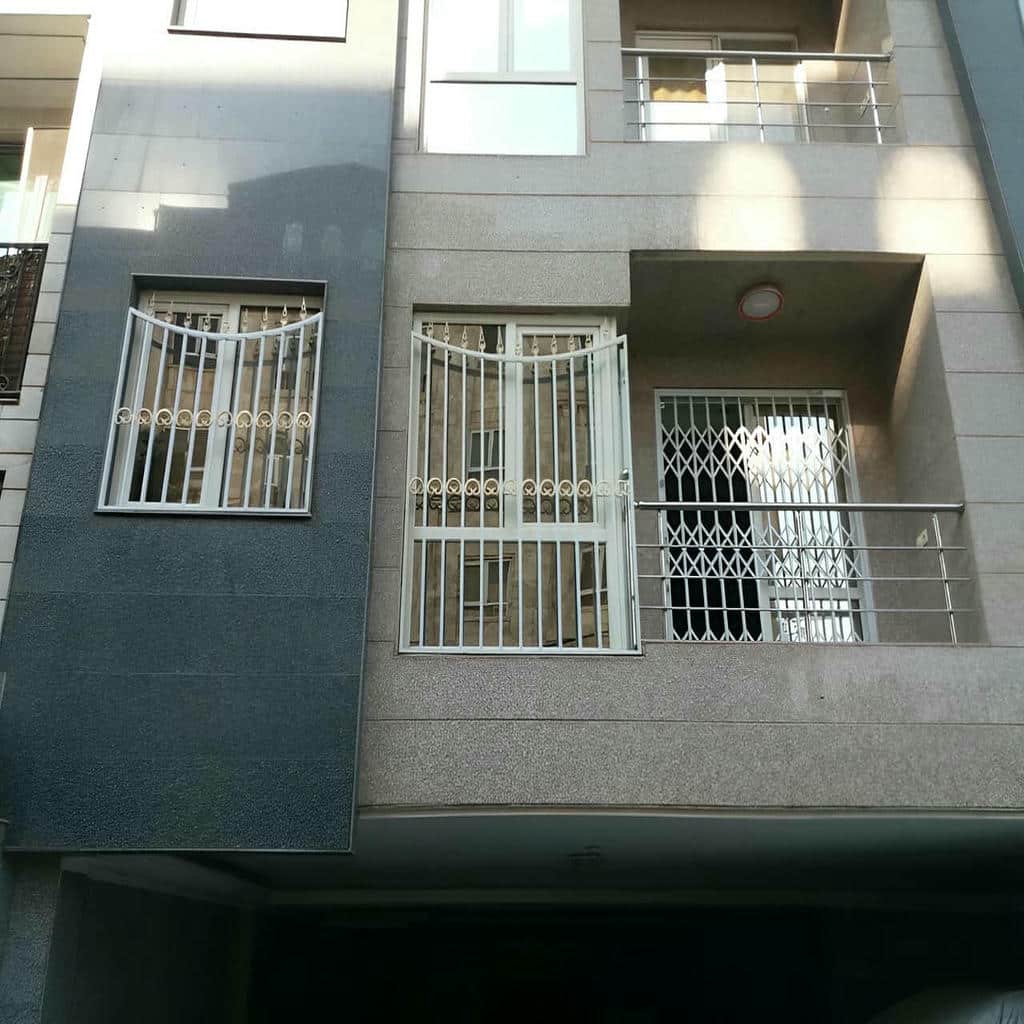 گارد پنجره فلزی برای بازشوی کم عرض