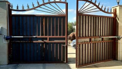 جک درب پارکینگ بازویی در استان زنجان کنار ورودی فلزی