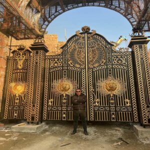 درب حیاط سفارشی در استان سیستان و بلوچستان با ابعاد کم عرض