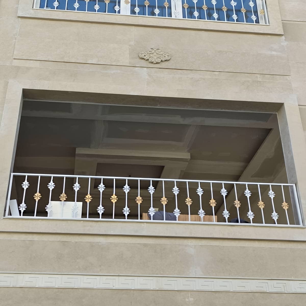 مرکز تخصصی سفارش و فروش نرده بالکن در استان زنجان